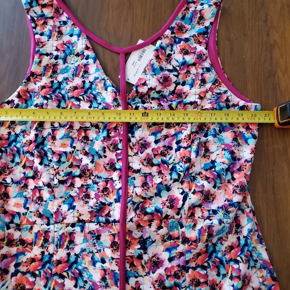 Nicole Miller Dress - Runs Large - NWT - Picture 9 of 9